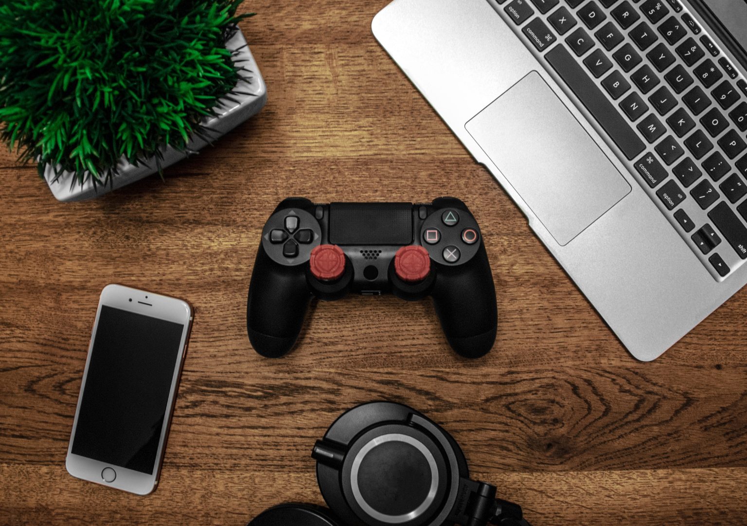 aThe trends of the gaming market from ByOwls